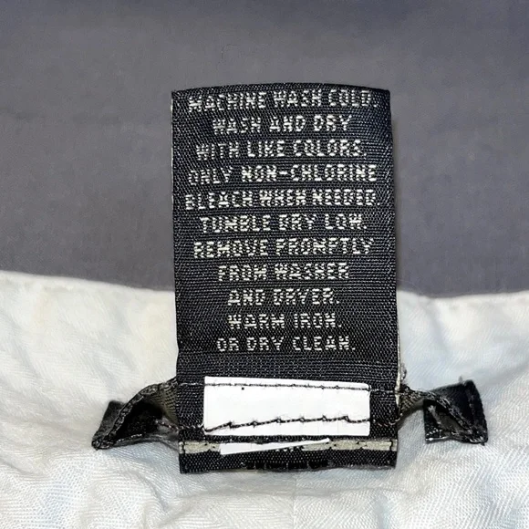 Banana Republic pants, stretch style, gray with pockets on front and back - Picture 10 of 10